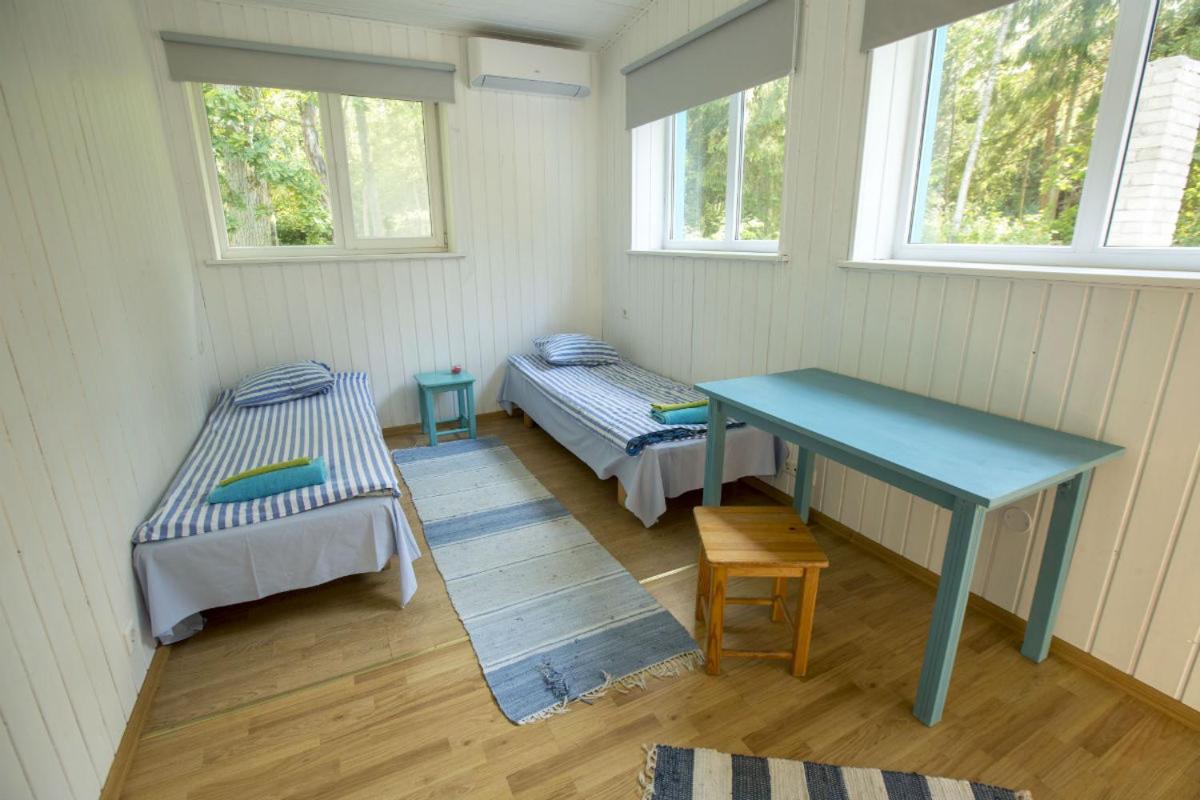 Puhkekeskus Valkla Rand- Simple Accomodation Buitenkant foto